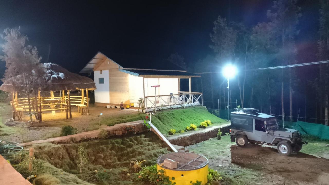 Happy Holidays Resort Kanthalloor Exterior photo
